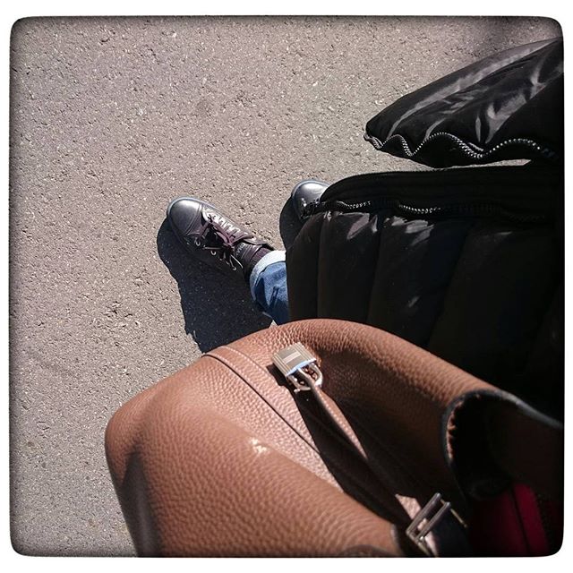 今日は久々にCHANELのスニーカーです。デニム - from Instagram