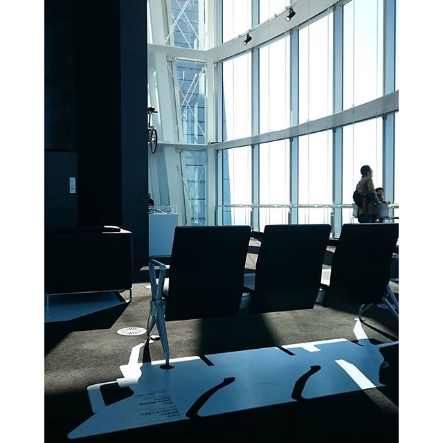 朝から旦那様と散歩がてらフォスター+パートナーズ展に。 - from Instagram