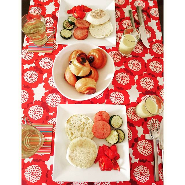 おそようございますブランチ～ＬＶからもらったお茶で。 - from Instagram