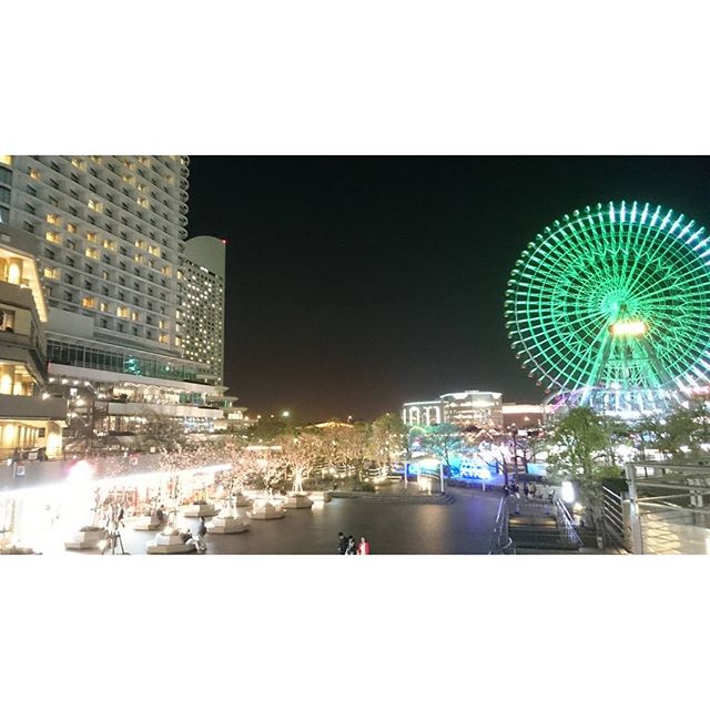 みなとみらいの観覧車 - from Instagram