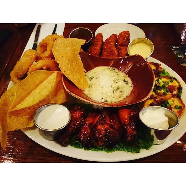 みなとみらいのHard Rock Cafe - from Instagram