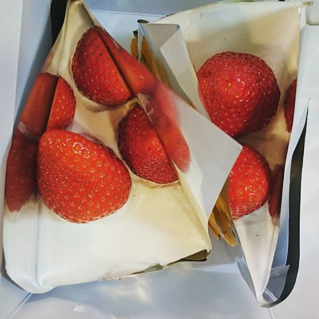 食後に#herbs のケーキ - from Instagram