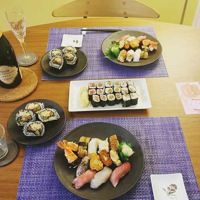 天現寺の意気な寿し処阿部のテイクアウト - from Instagram