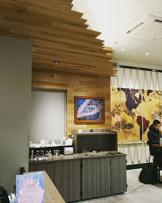 今朝はスタバで - from Instagram