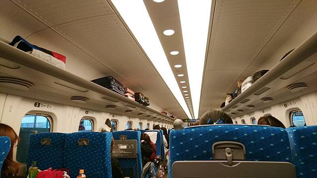 団体が入っていて混み混みです。 - from Instagram