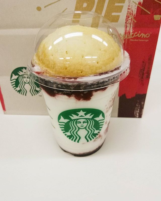 #アメリカンチェリーパイフラペチーノ - from Instagram