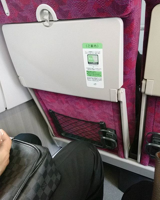 横浜からでも座れました💜 - from Instagram